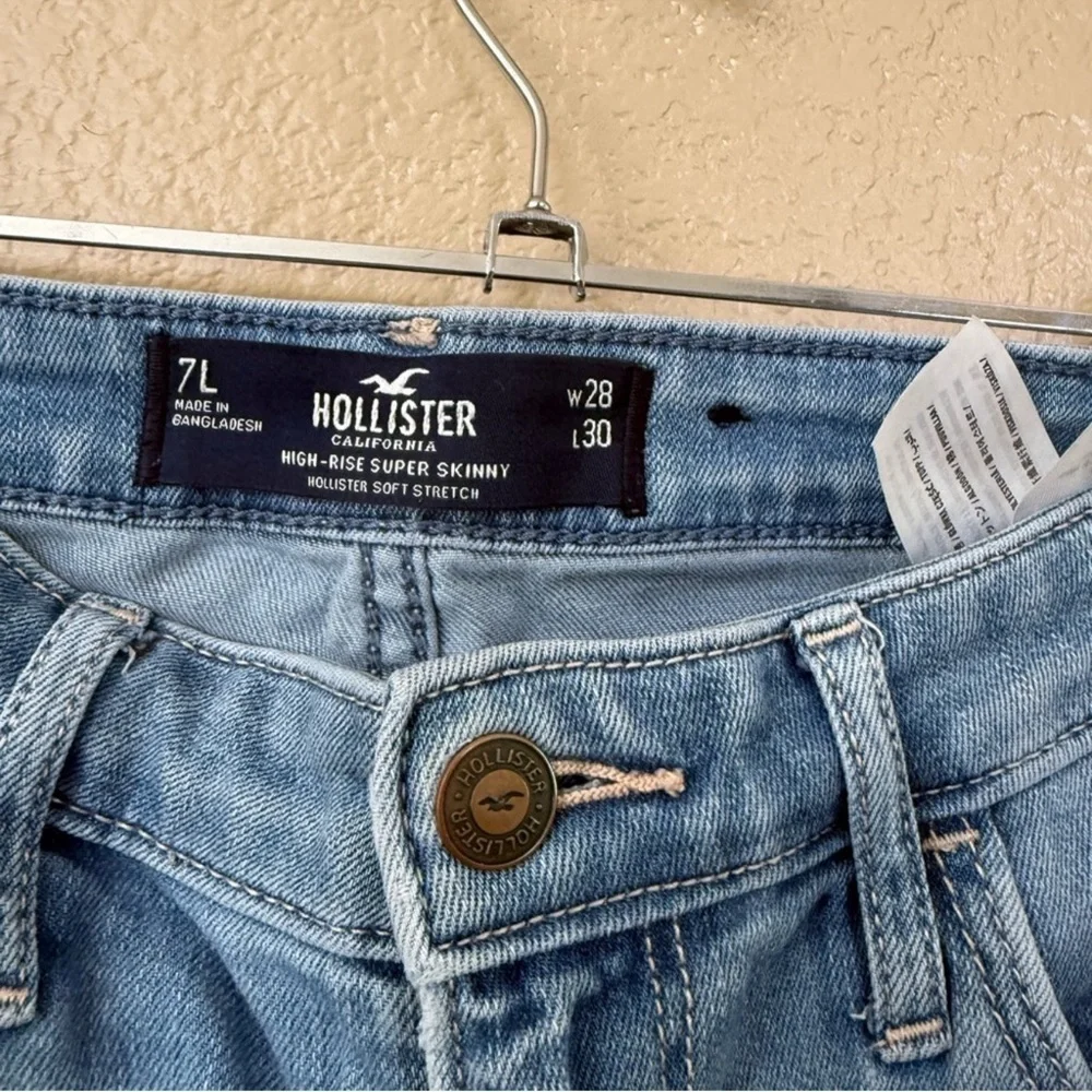 Hollister High Rise Super Skinny Jeans Size W28 L 30